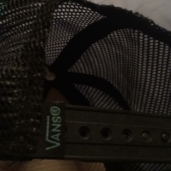 VANS SnapBack - Picture 2 of 3